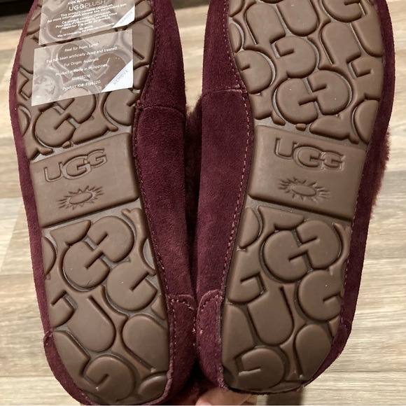 🆕 UGG Dakota Spill Seam Slippers NWOT - Picture 7 of 8